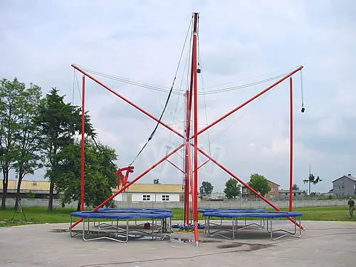 Bungee red mechanical attraction product photo