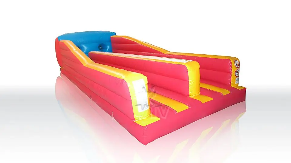 Bungee Run Giant commercial inflatable action game