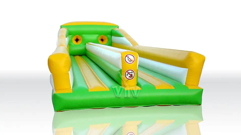 Bungee Run Giant with painting commercial inflatable action game