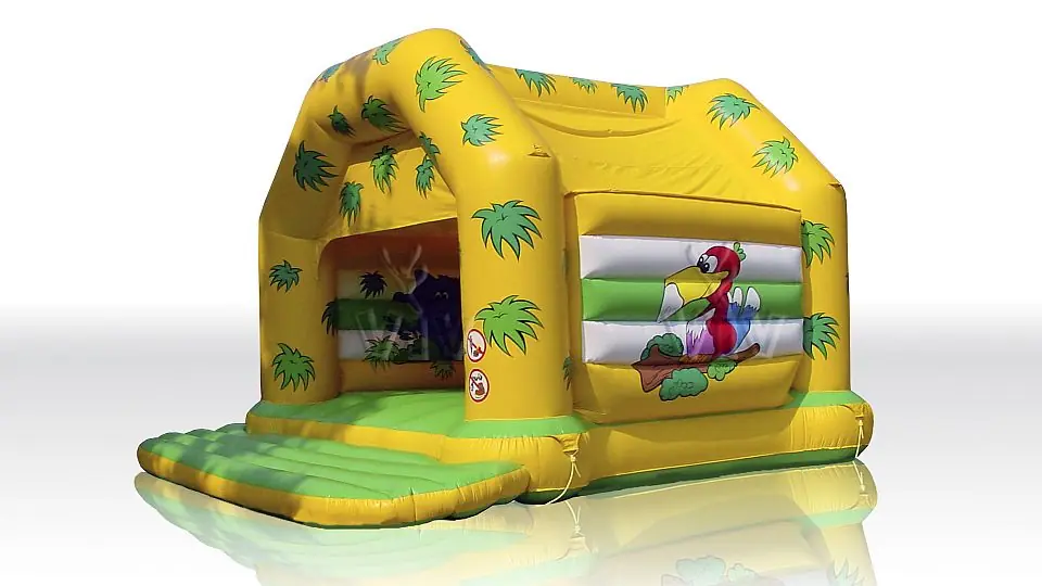 Spielhaus 6 x 5 with roof commercial inflatable bounce