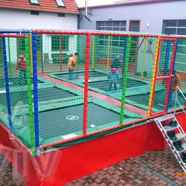 6 bed trampoline on a trailer mechanical attraction product photo